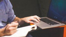 加入政府背景環(huán)節(jié)降低風(fēng)險(xiǎn)